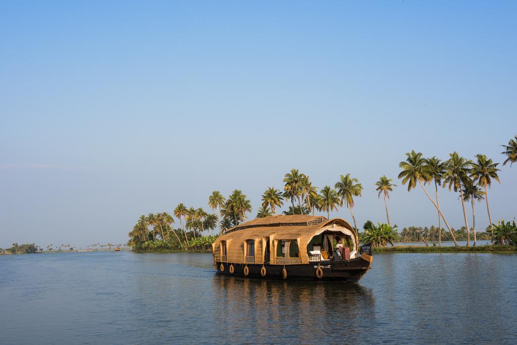 Xandari Riverscapes Alappuzha Exterior photo