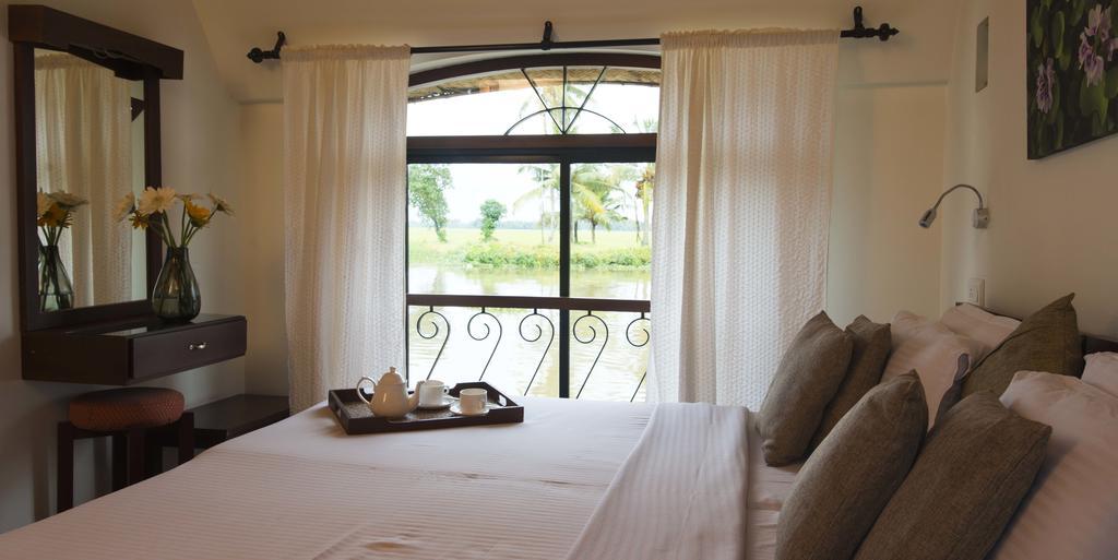 Xandari Riverscapes Alappuzha Room photo