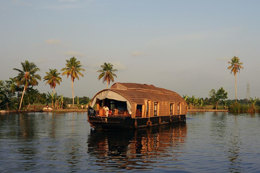 Xandari Riverscapes Alappuzha Exterior photo