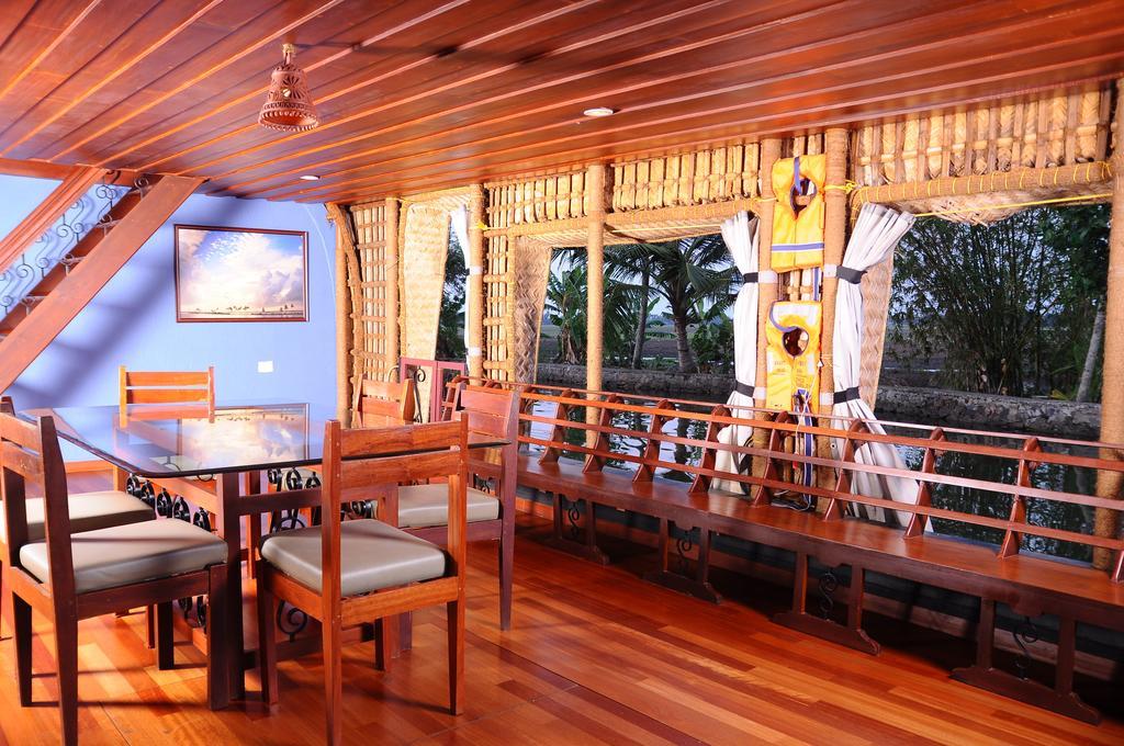 Xandari Riverscapes Alappuzha Exterior photo