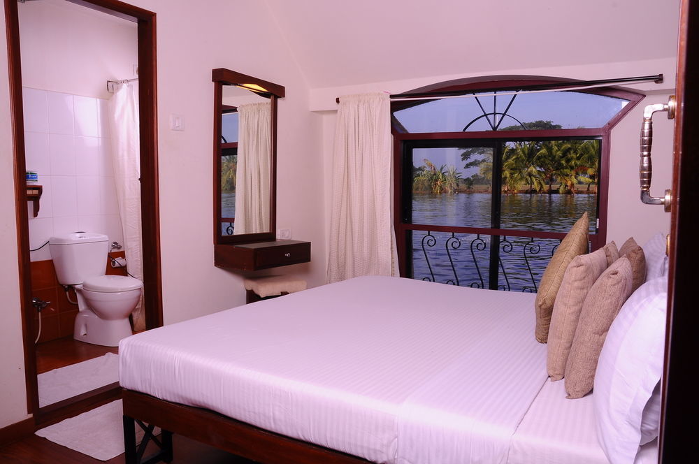 Xandari Riverscapes Alappuzha Exterior photo